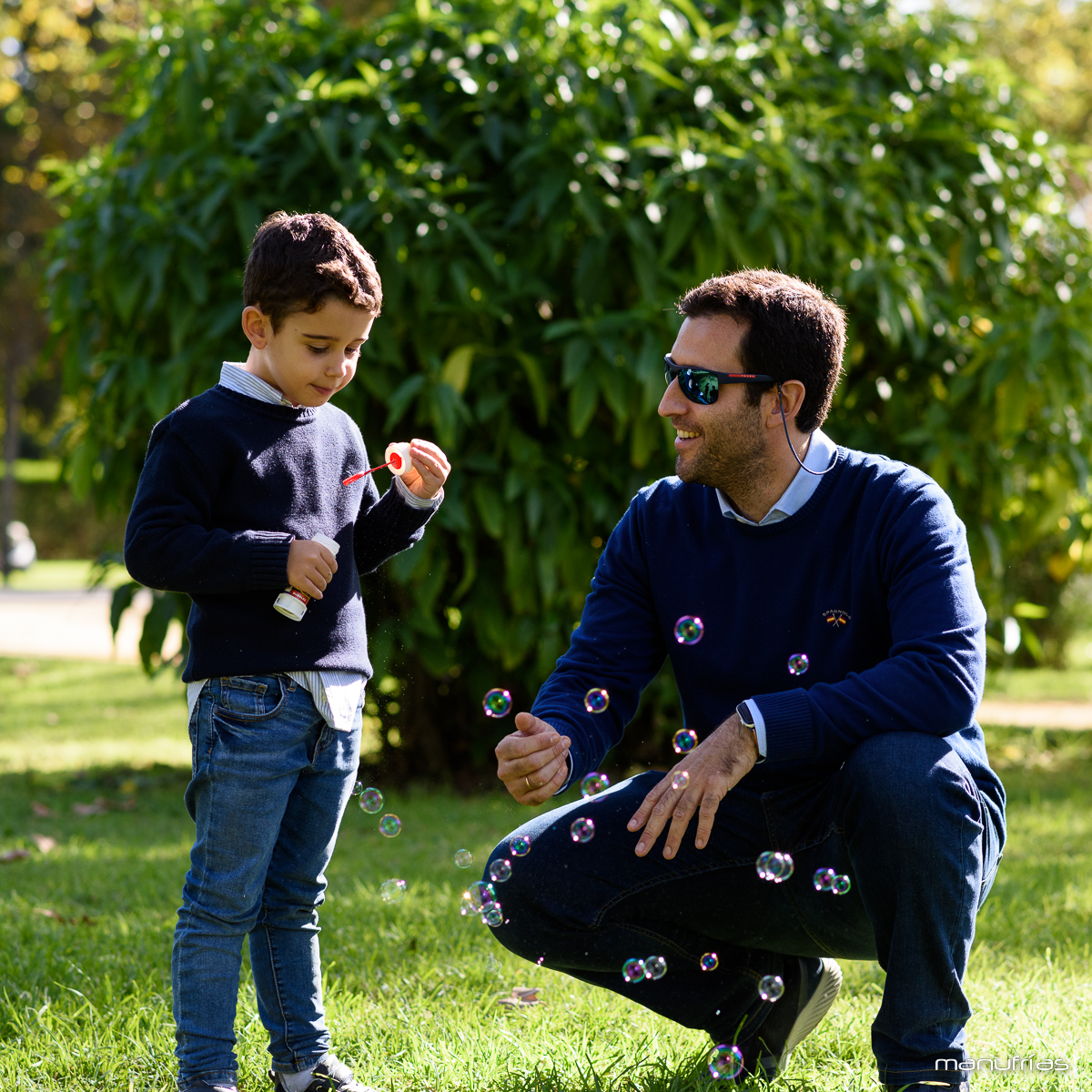 fotografia-infantil-sevilla-sesion-familia-manufrias