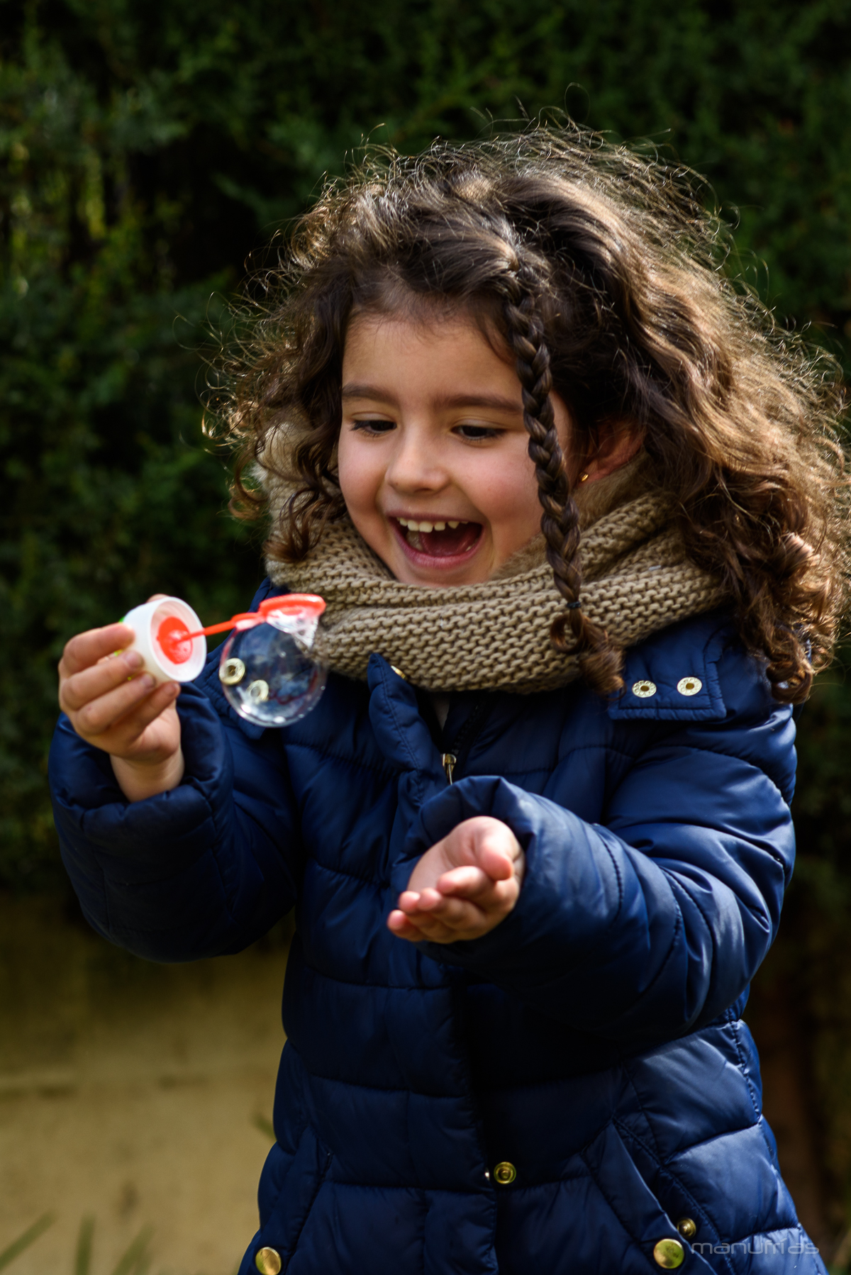 fotografia-infantil-sevilla-sesion-familia-manufrias