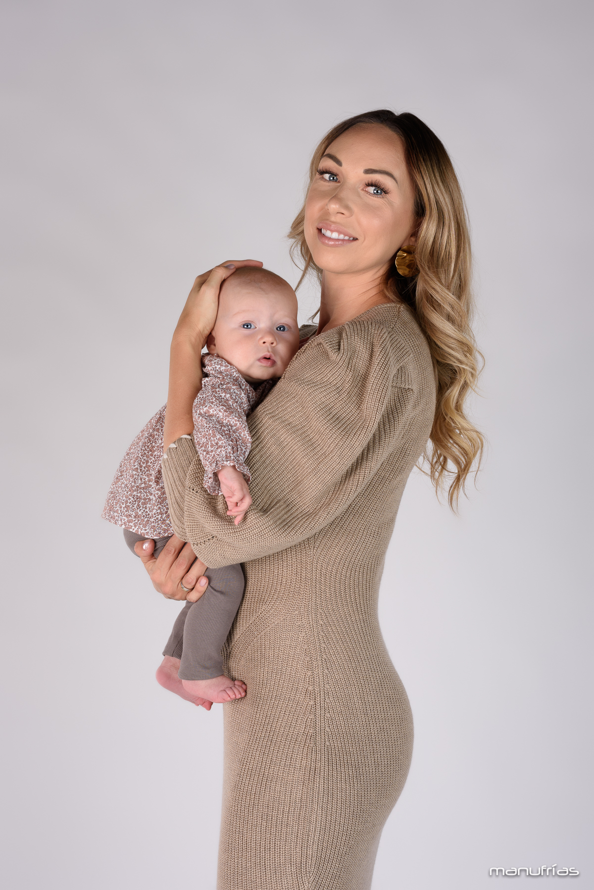 manufrias-sesion-fotografica-familia-bebe-sevilla