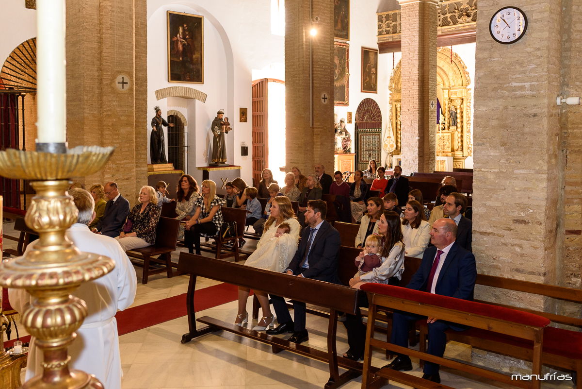 manufrias-fotografo-profesional-sevilla-bautizo-parriquia-san-andres