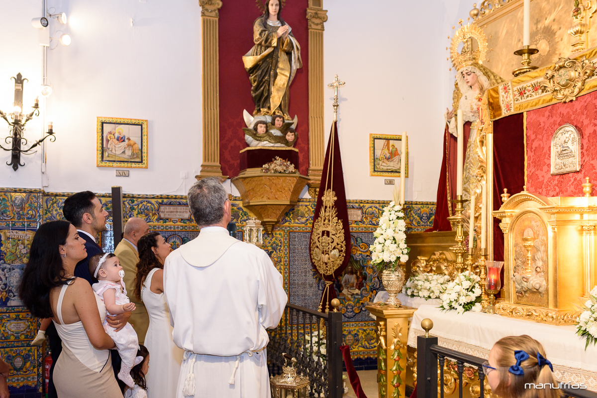 manufrias-fotografo-bautizo-sevilla-parroquia-san-gonzalo