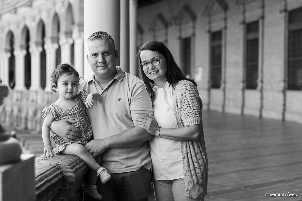 manufrias-fotografo-sesión-familia-parque-maria-luisa