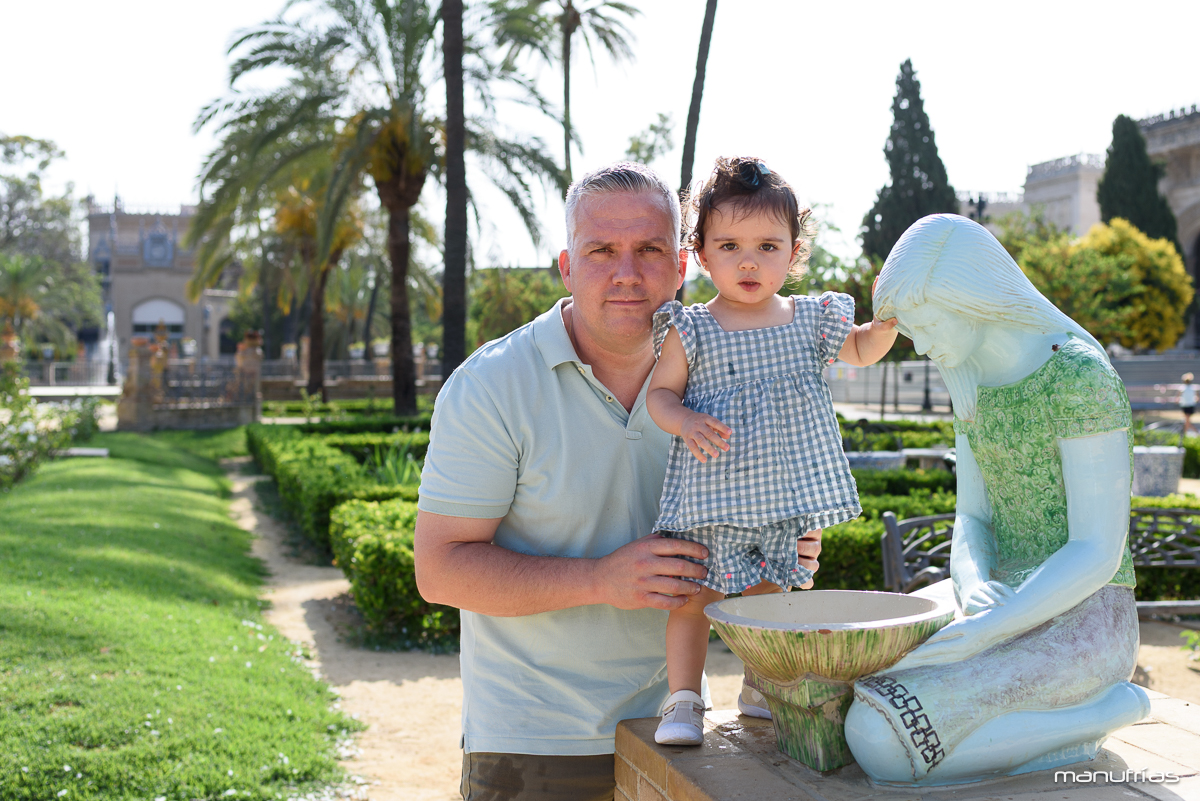 manufrias-fotografo-sesión-familia-parque-maria-luisa