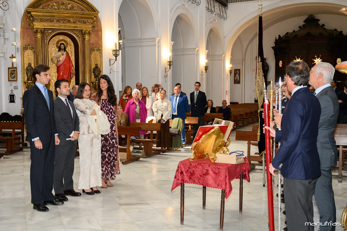 manufrias-fotografo-bautizo-parroquia-santa-cruz-sevilla