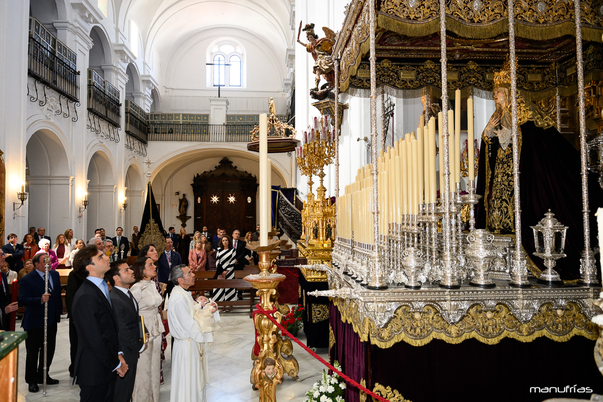 manufrias-fotografo-bautizo-parroquia-santa-cruz-sevilla