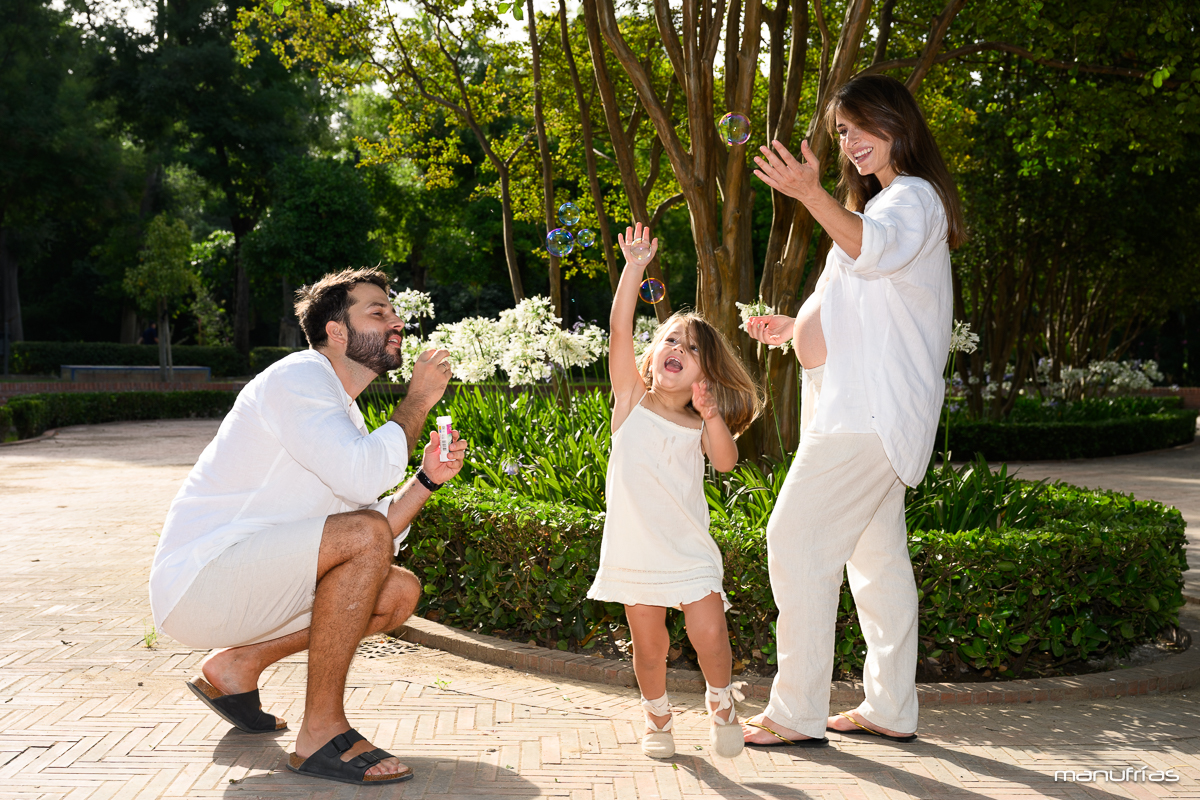manufrias-fotografo-embarazo-familia-sevilla
