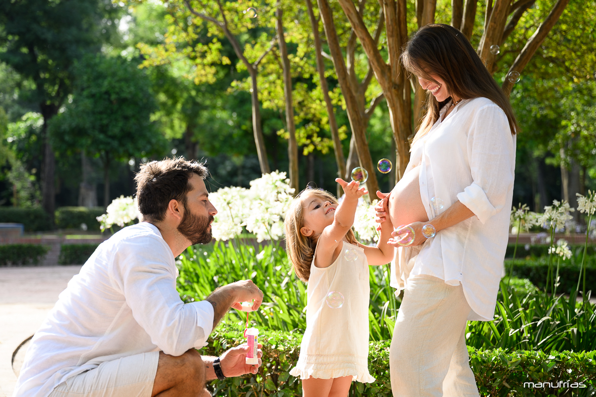 manufrias-fotografo-embarazo-familia-sevilla