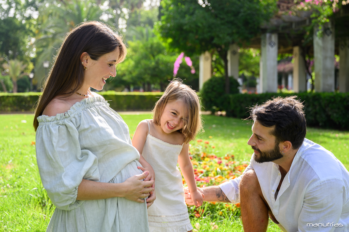 manufrias-fotografo-embarazo-familia-sevilla